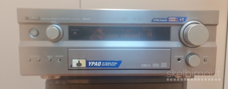 Yamaha RX-V1500 (7.1)