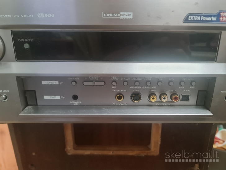 Yamaha RX-V1500 (7.1)