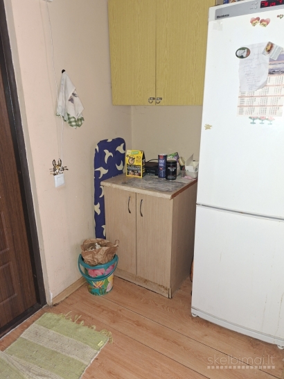 PARDUODAMAS 1 KAMBARIO PAGERINTO TIPO BENDRABUČIO BUTAS ALYTUJE