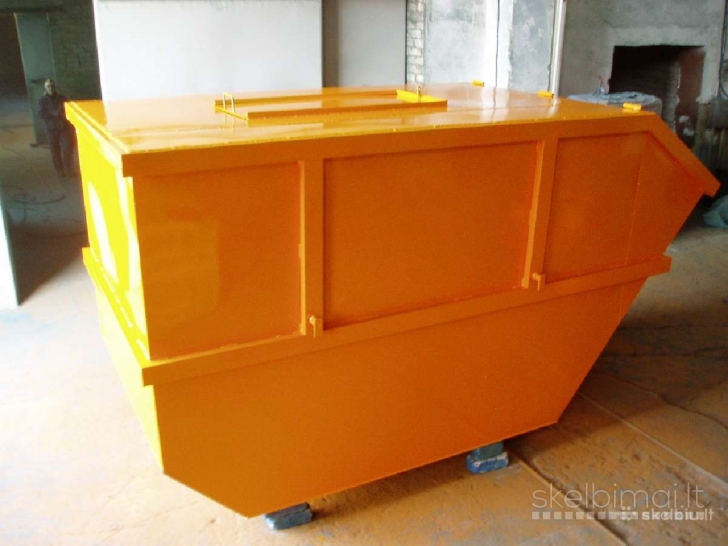 Statybnių atliekų konteineriai.