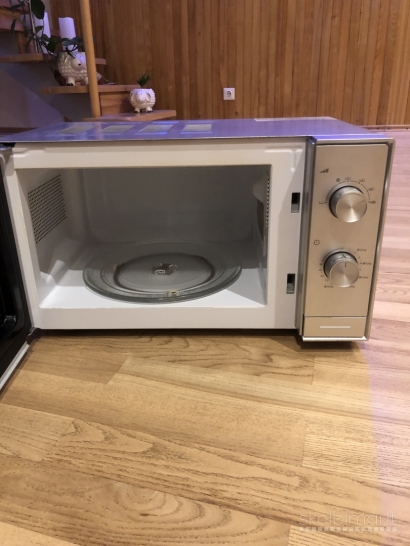 PAPRASTA IR INTEGRUOJAMos MIKROBANGĖS