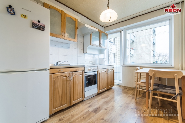 DVIEJŲ ATSKIRŲ KAMBARIŲ BUTAS ŽVĖRYNE. SENAMIESTIS, NERIS, CBD, VINGIS -