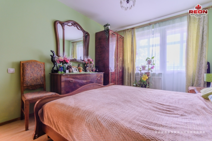 TVARKINGAS 2 KAMBARIŲ BUTAS KAROLINIŠKĖSE!