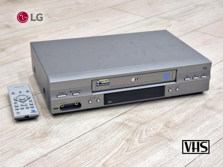 LG L425 vaizdo grotuvas (VHS)