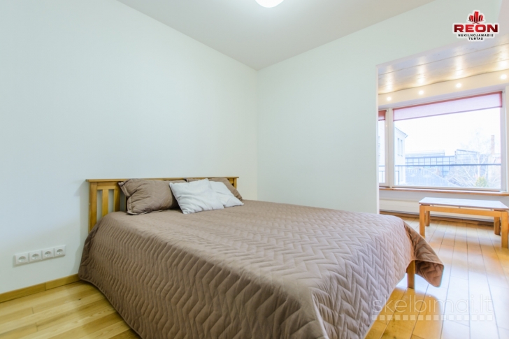 ŠVIESŪS, JAUKŪS IR ŠILTI NAMAI KELIOS MINUTĖS IKI VILNIAUS SENAMIESČIO!