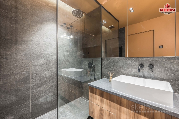 NUOMOJAMAS ERDVUS 2 KAMBARIŲ BUTAS