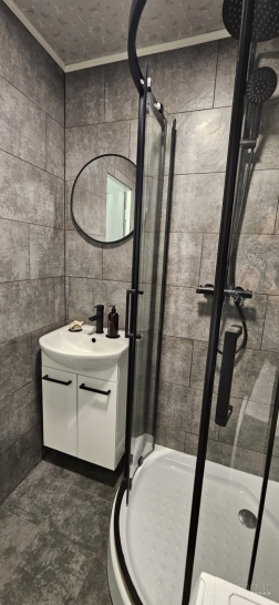 Išnuomojamas 1kamb. su holu butas