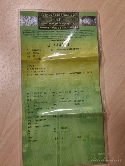 Parduodama nevažiuojanti 2006 m. gamybos juoda Skoda Octavia, 2,0 TDI, 103 KW