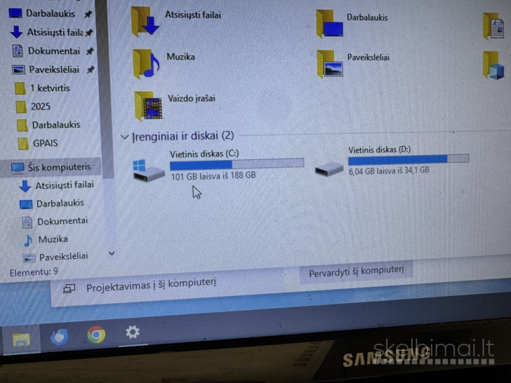 Parduodamas kompiuteris su monitoriumi. Viskas matosi nuotraukose.