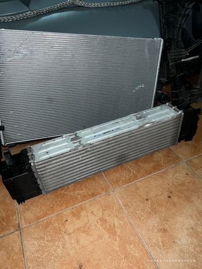 Radiatorių komplektas