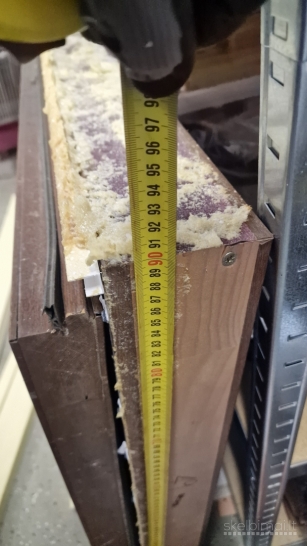 Parduodamos naudotos durys