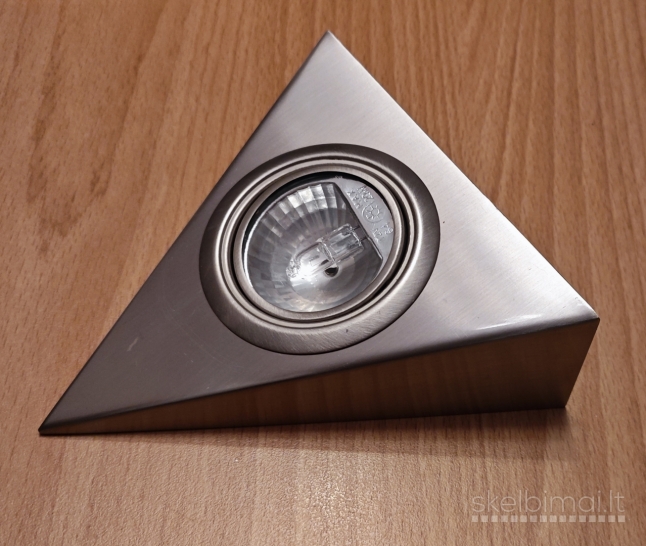 Šviestuvas po virtuvės spintele