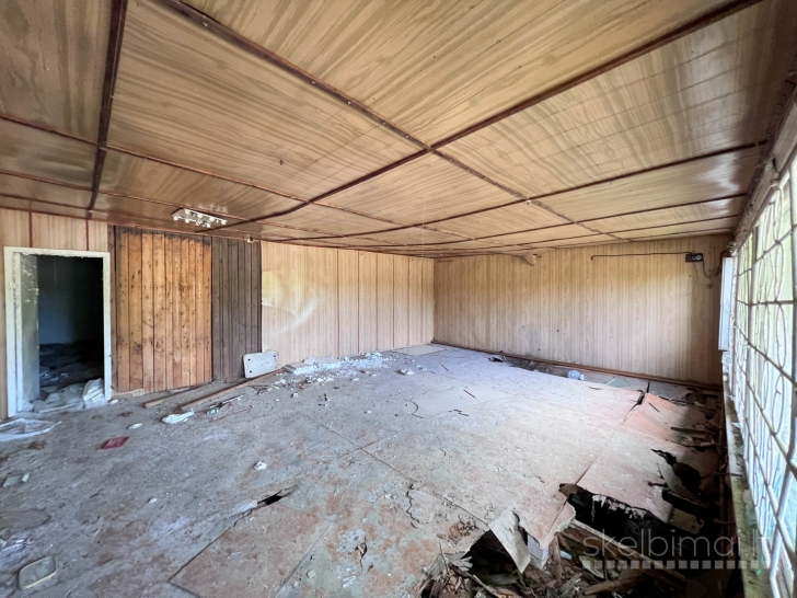 Bagdononys kaimas, Trakų r. - mūrinė parduotuvė 14 arų, aikštelė, aplink ežerai