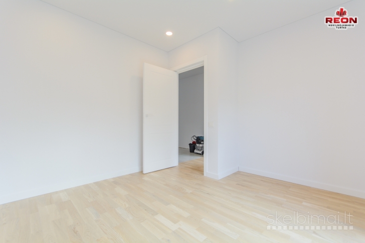 NAUJAI ĮRENGTAS 2 KAMBARIŲ BUTAS BAJORUOSE!