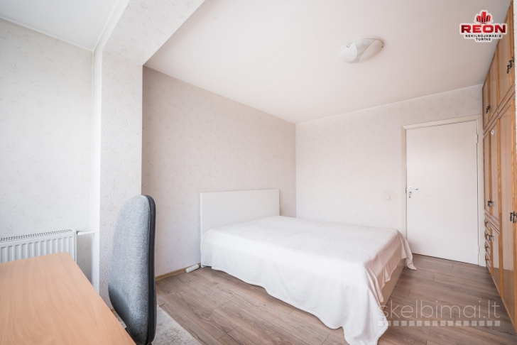 IŠNUOMOJAMAS 2 KAMBARIŲ BUTAS 