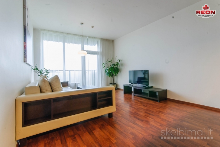 2 K. BUTAS SU NEREALIU VAIZDU,PARKINGAS IR SANDĖLIUKAS