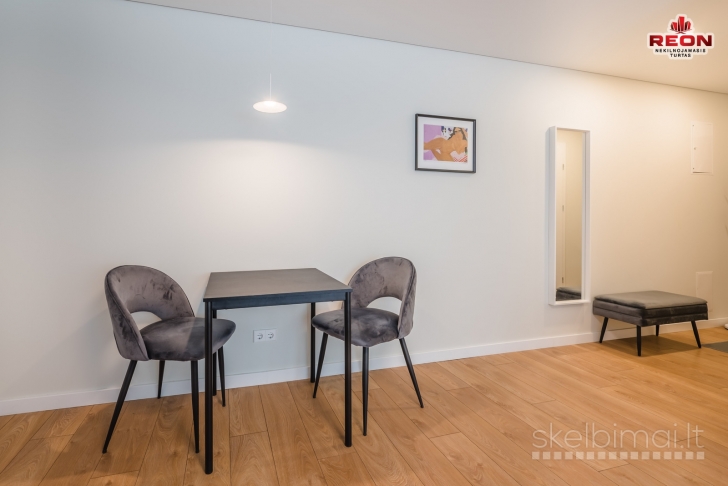 NUOMOJAMAS 2 KAMBARIŲ BUTAS NAUJAMIESTYJE!