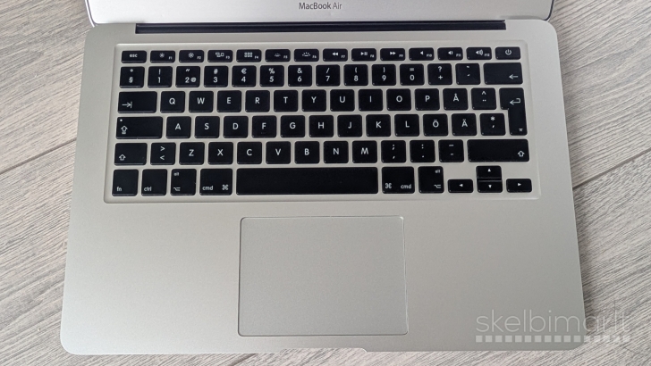 MacBook Air 2017 / i5 / 128gb / 8gb RAM