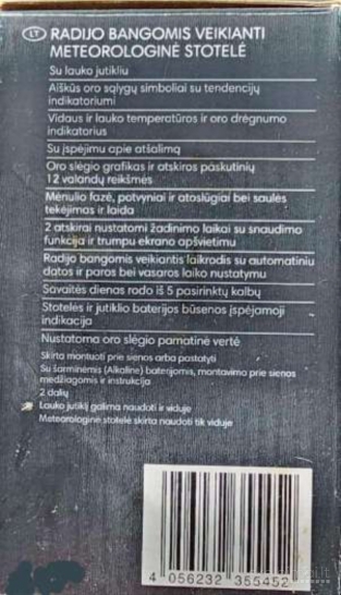 LED prožektorius su saulės panele