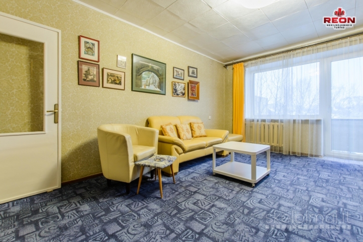 ERDVUS, ŠVIESUS, TVARKINGAS - TRIJŲ IZOLIUOTŲ KAMBARIŲ BUTAS!