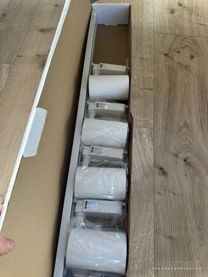 Gyvatukai, sviestuvas