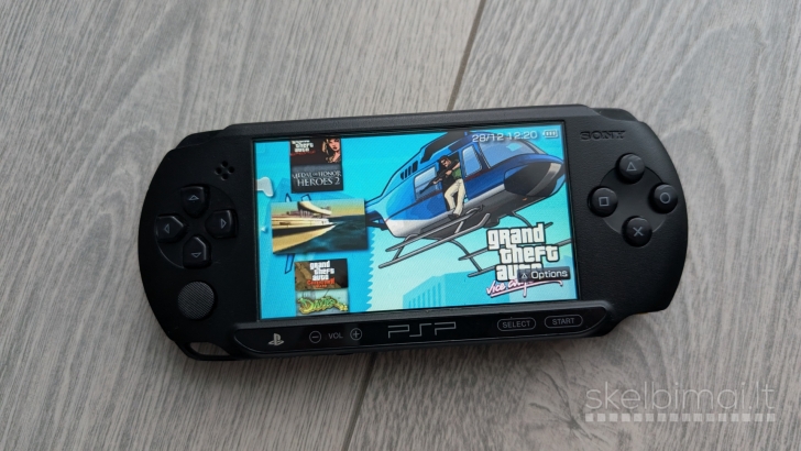 Atrištas PSP Street E-1004 32gb + 55 žaidimai