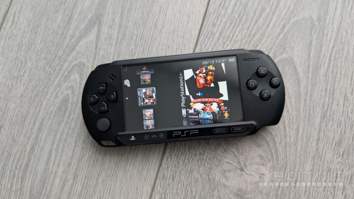 Atrištas PSP Street E-1004 32gb + 55 žaidimai
