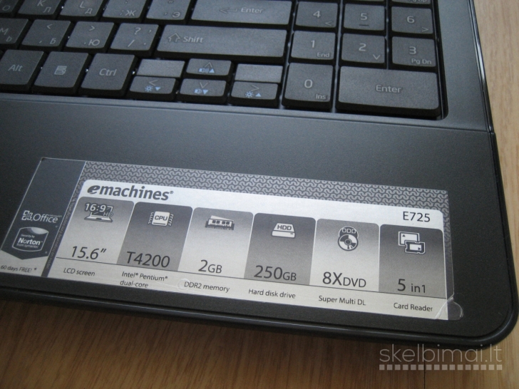 Veikiantis ASUS filmams ir netik 2.00GHz/ 250GB