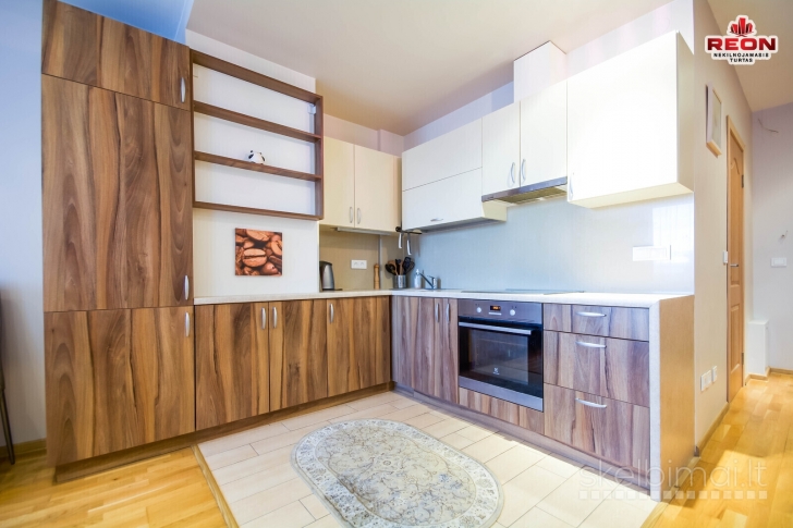 PARDUODAMAS 2 KAMBARIŲ BUTAS FABIJONIŠKĖSE!