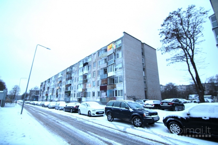 Parduodamas pigiai 1-o kambario butas