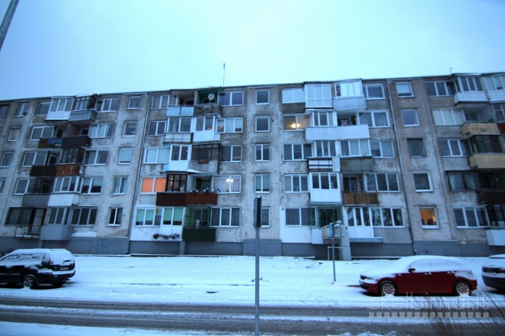 Parduodamas pigiai 1-o kambario butas