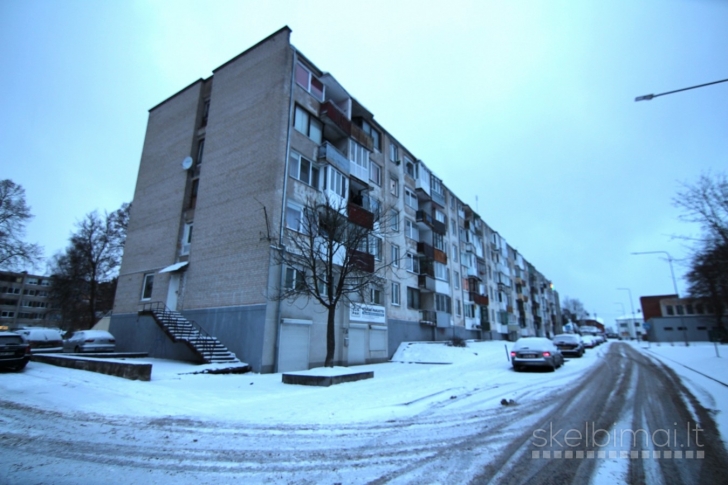 Parduodamas pigiai 1-o kambario butas