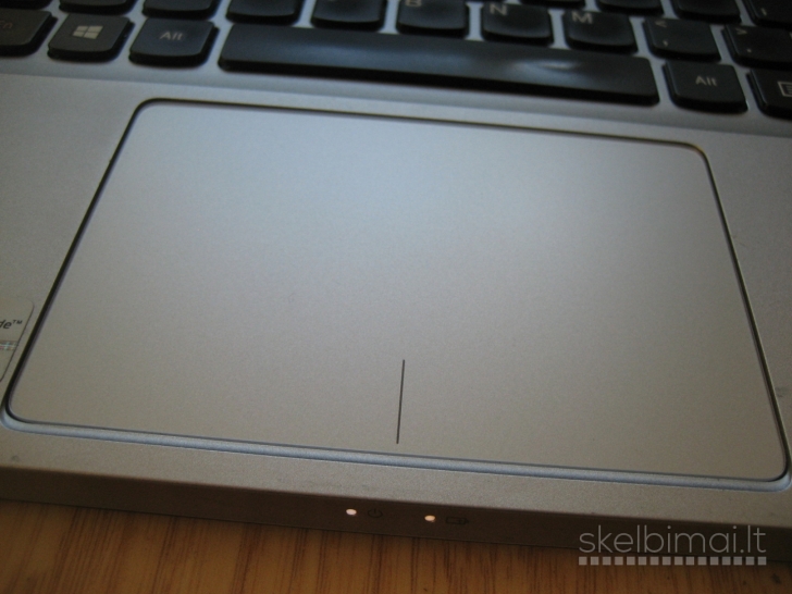 LENOVO U310 13.3/ i5 2.60GHz/ 8GB/ 128GB/ 2 val.