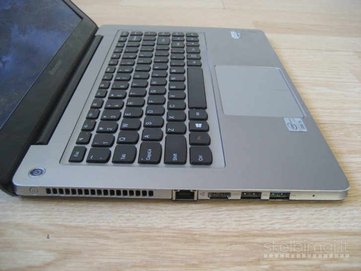 LENOVO U310 13.3/ i5 2.60GHz/ 8GB/ 128GB/ 2 val.