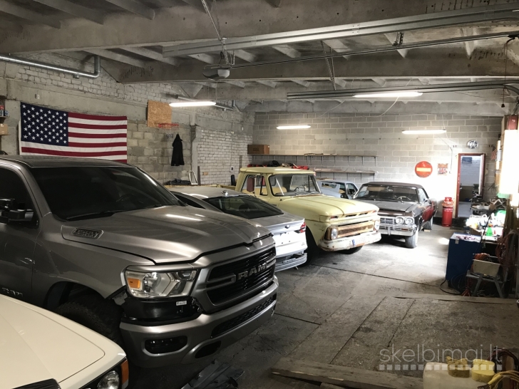 Parduodamos Patalpos-Garažai 