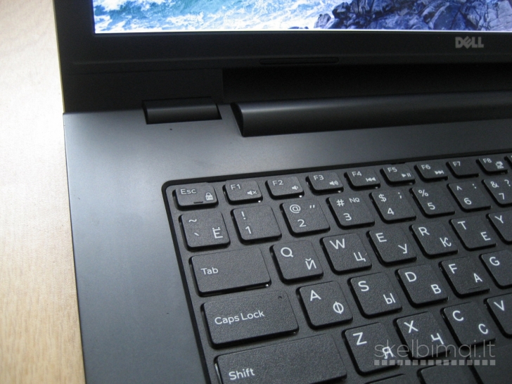 DELL 5748 17.3/ i7/ 8GB/ 2GB Nvidia/ nauja baterij