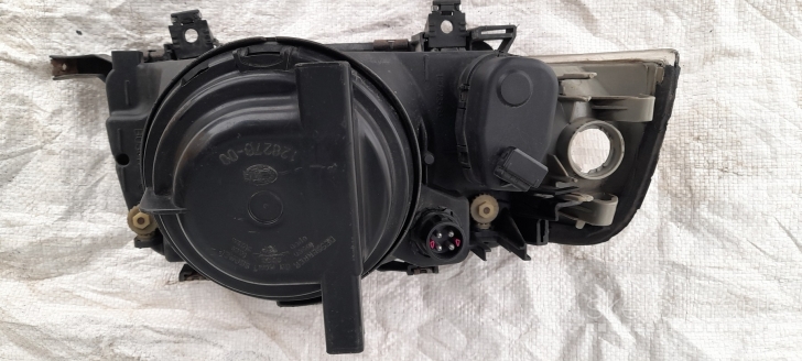 Audi 80 B4 žibintas 1305621464