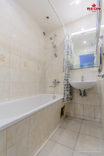 NUOMOJAMAS TVARKINGAS 2 IZOLIUOTŲ KAMBARIŲ BUTAS LAZDYNUOSE! PIGUS ŠILDYMAS!