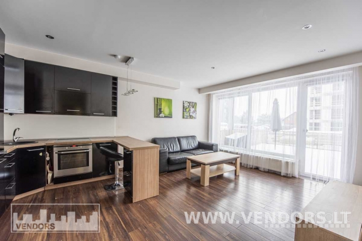 PARDUODAMAS ĮRENGTAS BUTAS ŽEMUTINIUOSE KANIŪKUOSE, ĮKALNĖS AKLG.