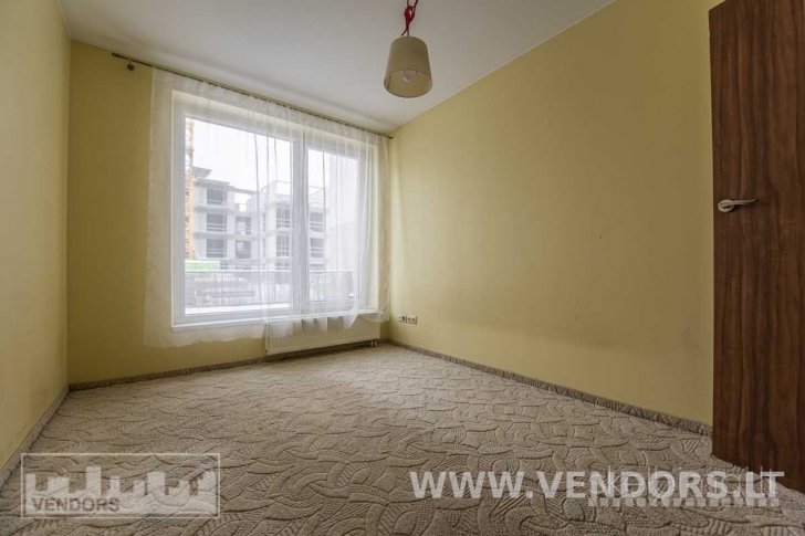 PARDUODAMAS ĮRENGTAS BUTAS ŽEMUTINIUOSE KANIŪKUOSE, ĮKALNĖS AKLG.