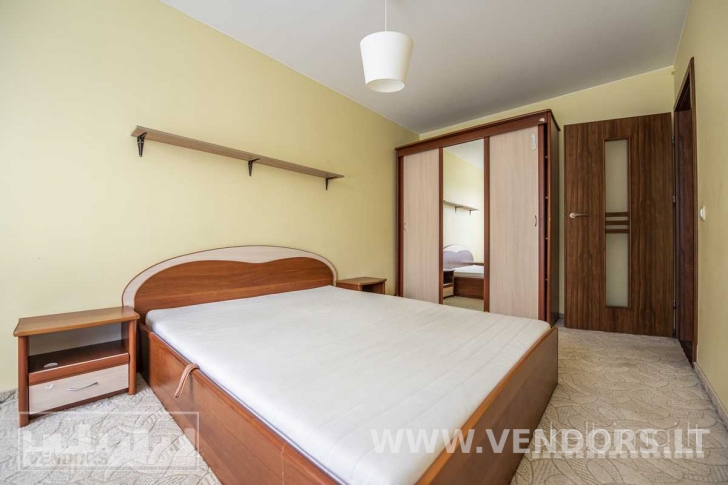 PARDUODAMAS ĮRENGTAS BUTAS ŽEMUTINIUOSE KANIŪKUOSE, ĮKALNĖS AKLG.