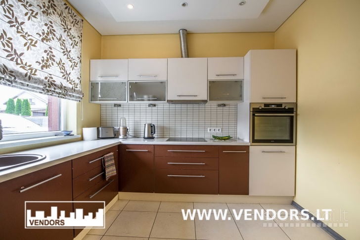 PARDUODAMAS KOTEDŽAS ROMAINIUOSE PRIE MIŠKO, M. IR P. ŠALČIŲ G.