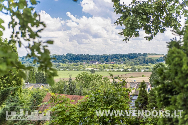 PARDUODAMA SODYBA JURBARKO R. SAV., SEREDŽIAUS MSTL., PIEŠTVĖS G.