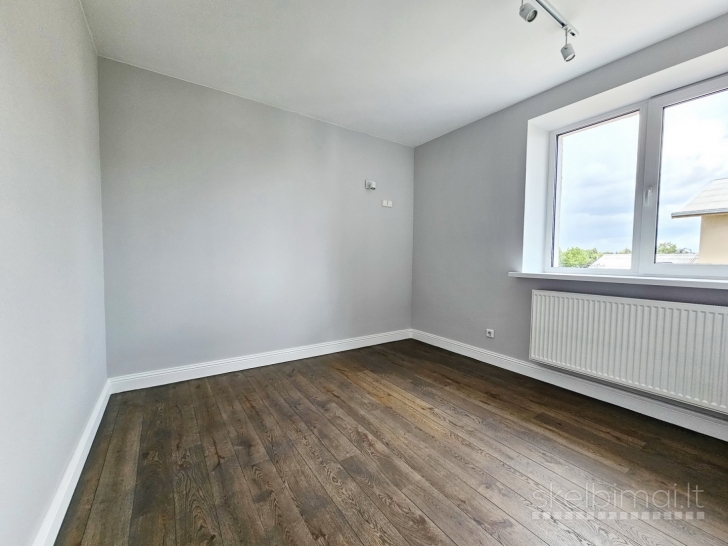 PARDUODAMAS BUTAS KAUNE,  ŽALIAKALNYJE, GAIŽIŪNŲ GATVĖJE.