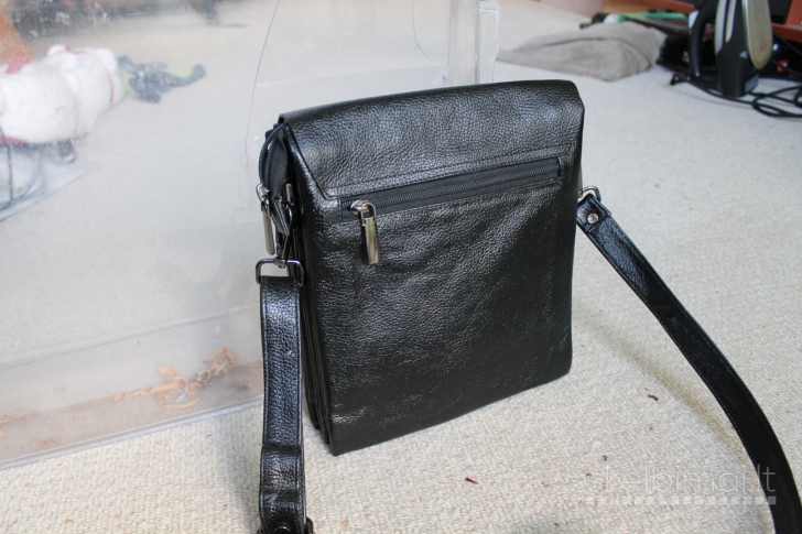 Vyriska rankinė per petį. Tikra oda. Indija.