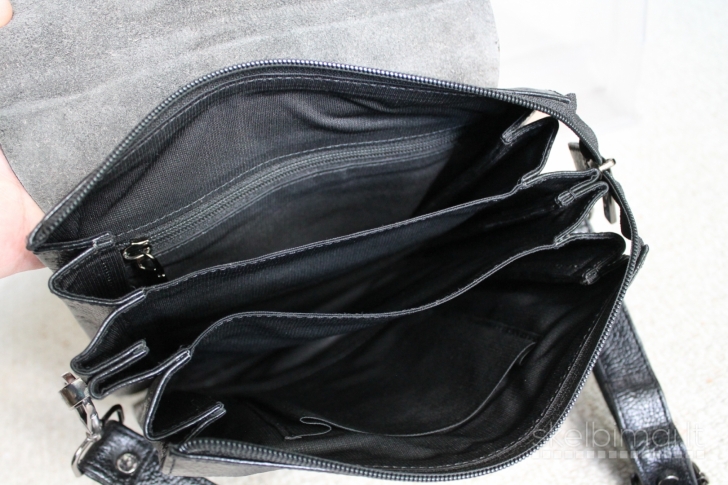 Vyriska rankinė per petį. Tikra oda. Indija.