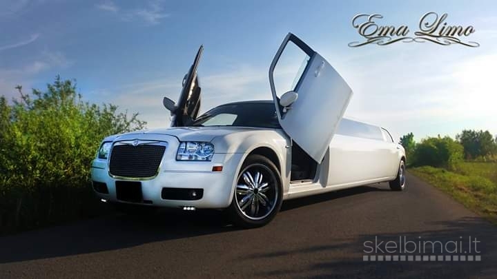 Limuzinų nuo 8 iki 35 vietų nuoma!