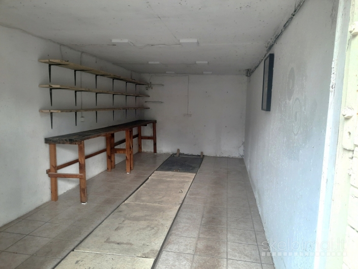 Atnaujinto GARAŽO su RŪSIU NUOMA Petrašiūnuose, Kaunas.