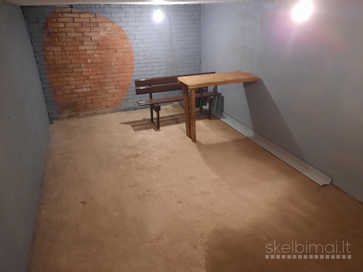 Išnuomoju atnaujintą garažą su rūsiu Taikos pr. 114, šalia Kauno liftų.