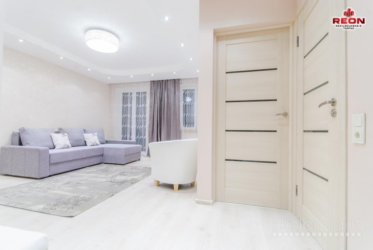 NUOMAJAMAS PUIKIAI IR KOKYBIŠKAI ĮRENGTAS 1 KAMBARIO BUTAS, NAUJAMIESTYJE, ŠA